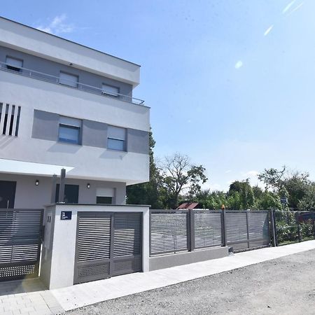 Villa Mami Загреб Екстер'єр фото